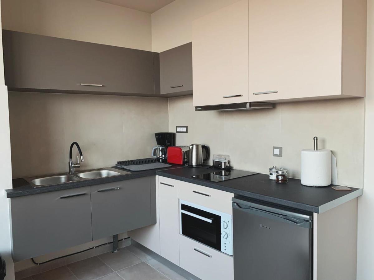 King Crimson Luxury Apartments Marathokefala Exterior photo